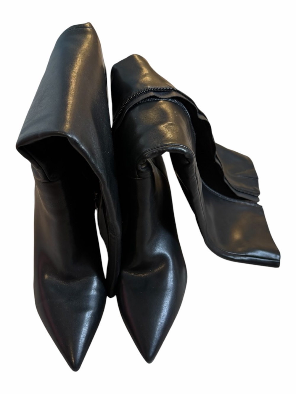 Women's Black Pointed-Toe Boots